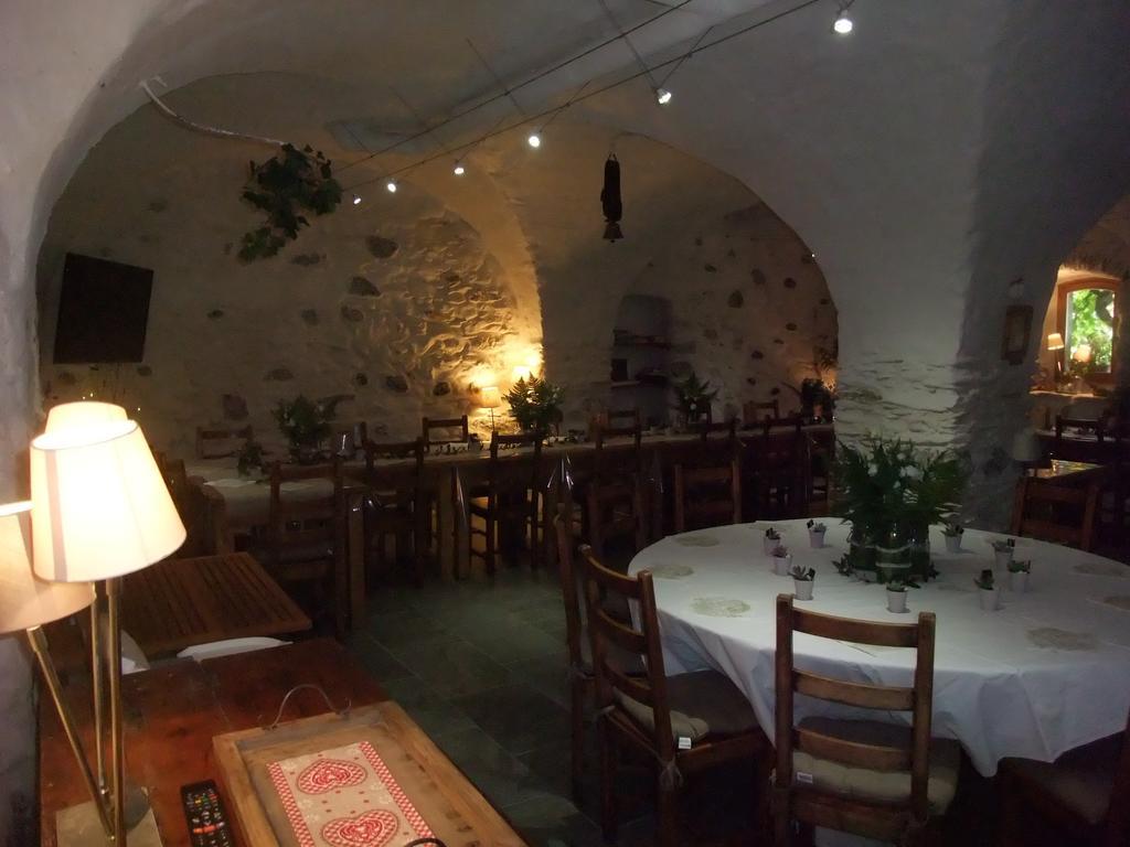 Le Domaine Du Grand Cellier Chambres D'Hotes En Savoie Tournon Exterior photo