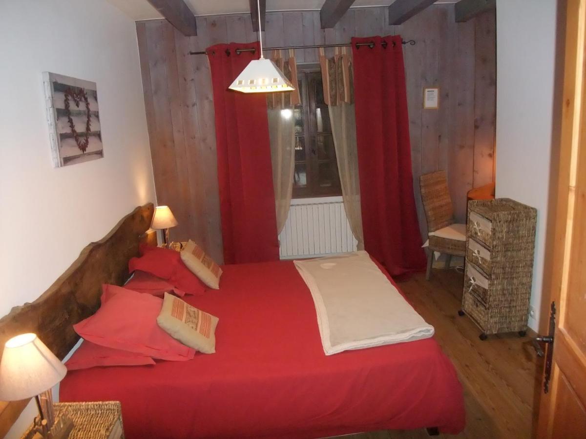 Le Domaine Du Grand Cellier Chambres D'Hotes En Savoie Tournon Exterior photo